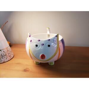 Vintage Ceramic Pop Art Cat Planter Made In Portugal 5" Tall 9" Long.